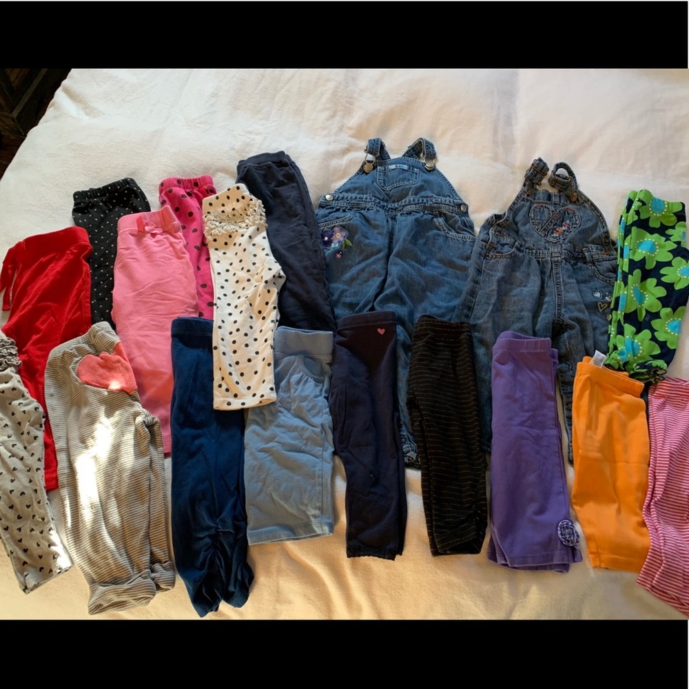 18 Pairs of girls Bottoms Size 18 Month